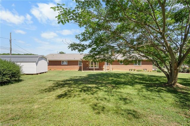 533 Rockway Drive, Lexington, NC 27295