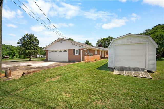 533 Rockway Drive, Lexington, NC 27295