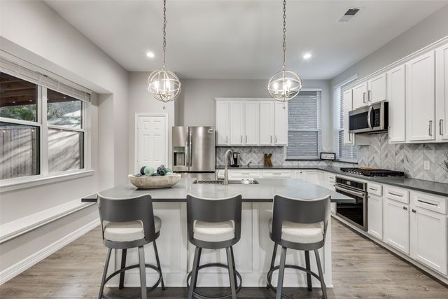 2405 Warwick Avenue, Flower Mound, TX 75028