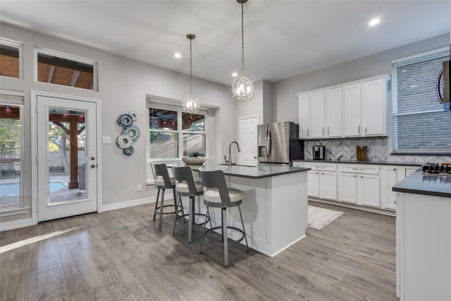 2405 Warwick Avenue, Flower Mound, TX 75028