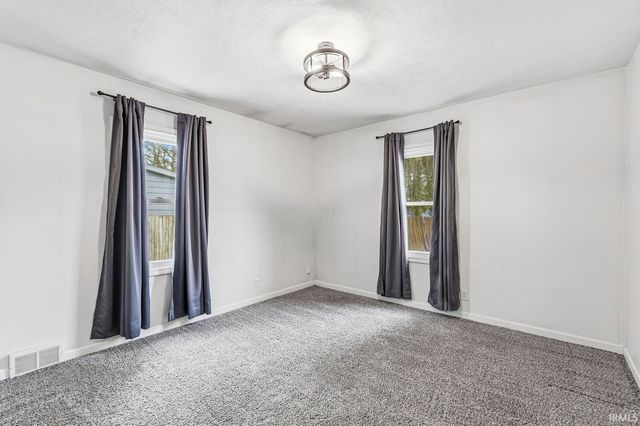 102 Helen Avenue, Mishawaka, IN 46544