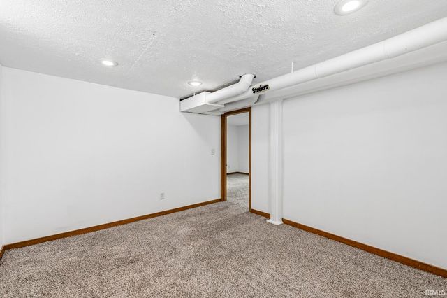 102 Helen Avenue, Mishawaka, IN 46544