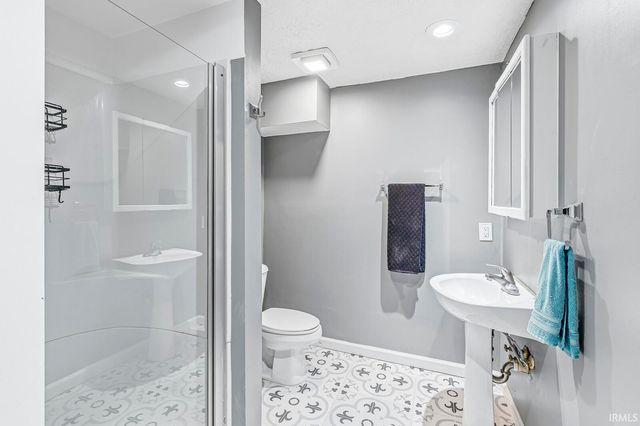 102 Helen Avenue, Mishawaka, IN 46544