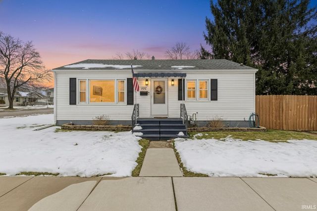 102 Helen Avenue, Mishawaka, IN 46544