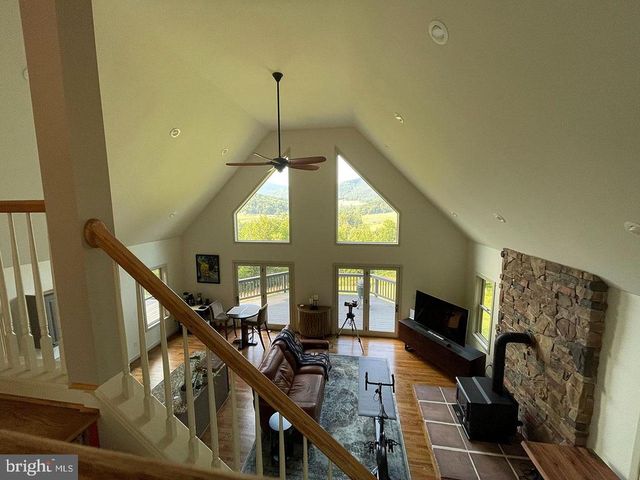 99 BLUFF MTN RD, Madison, VA 22727