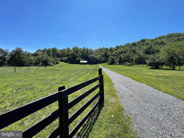 99 BLUFF MTN RD, Madison, VA 22727