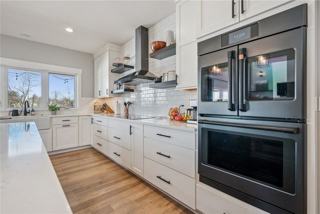 9267 Feather Ridge Pass, Cedar Rapids, IA 52411