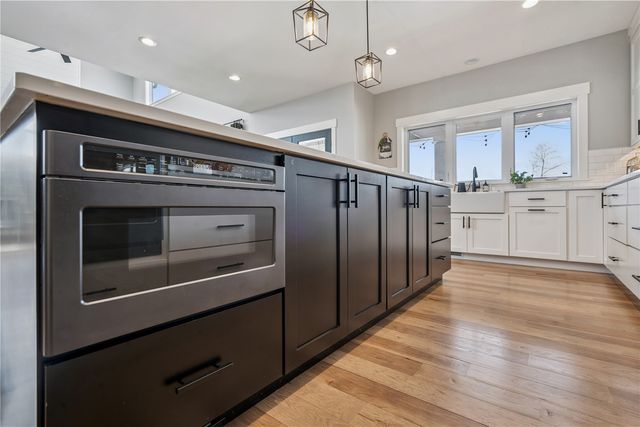 9267 Feather Ridge Pass, Cedar Rapids, IA 52411