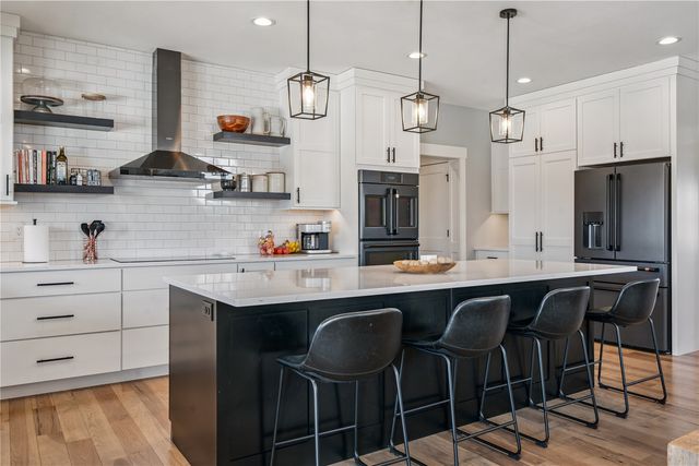 9267 Feather Ridge Pass, Cedar Rapids, IA 52411