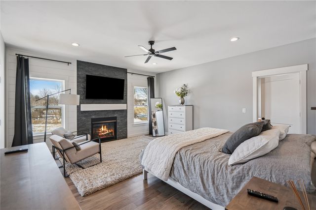 9267 Feather Ridge Pass, Cedar Rapids, IA 52411