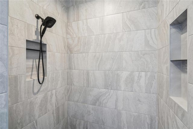 9267 Feather Ridge Pass, Cedar Rapids, IA 52411