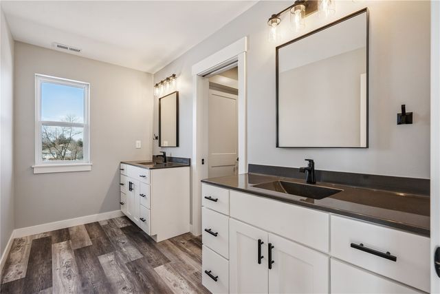 9267 Feather Ridge Pass, Cedar Rapids, IA 52411