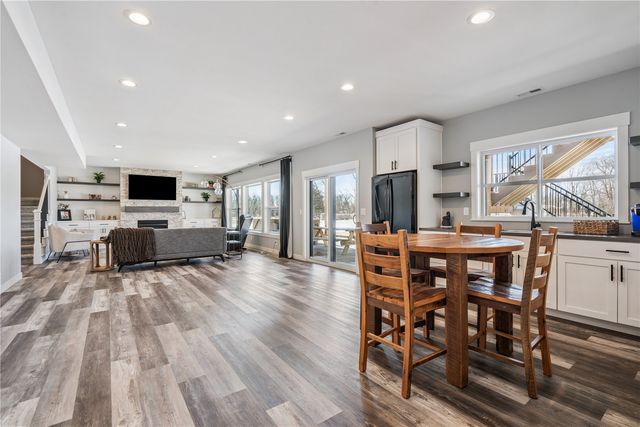 9267 Feather Ridge Pass, Cedar Rapids, IA 52411