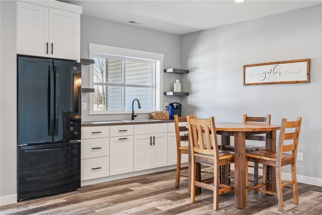 9267 Feather Ridge Pass, Cedar Rapids, IA 52411