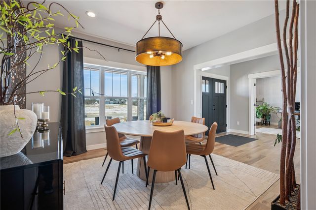 9267 Feather Ridge Pass, Cedar Rapids, IA 52411