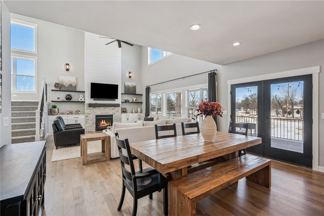 9267 Feather Ridge Pass, Cedar Rapids, IA 52411