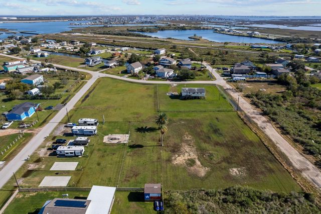 4531 Mallard Street, Hitchcock, TX 77563