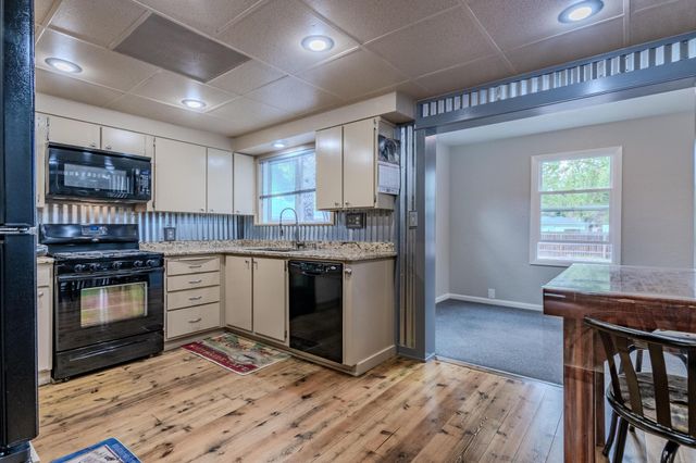 820 Newtown Street, Medford, OR 97501