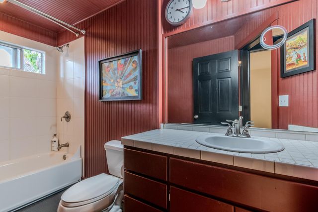 820 Newtown Street, Medford, OR 97501