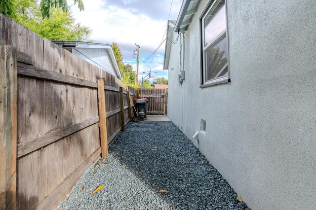820 Newtown Street, Medford, OR 97501