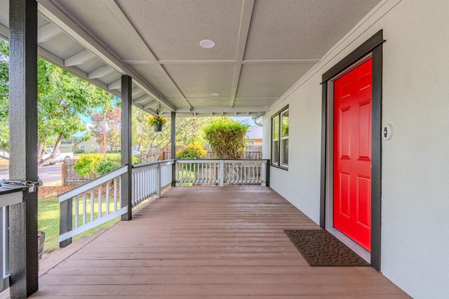 820 Newtown Street, Medford, OR 97501