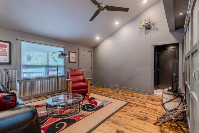 820 Newtown Street, Medford, OR 97501