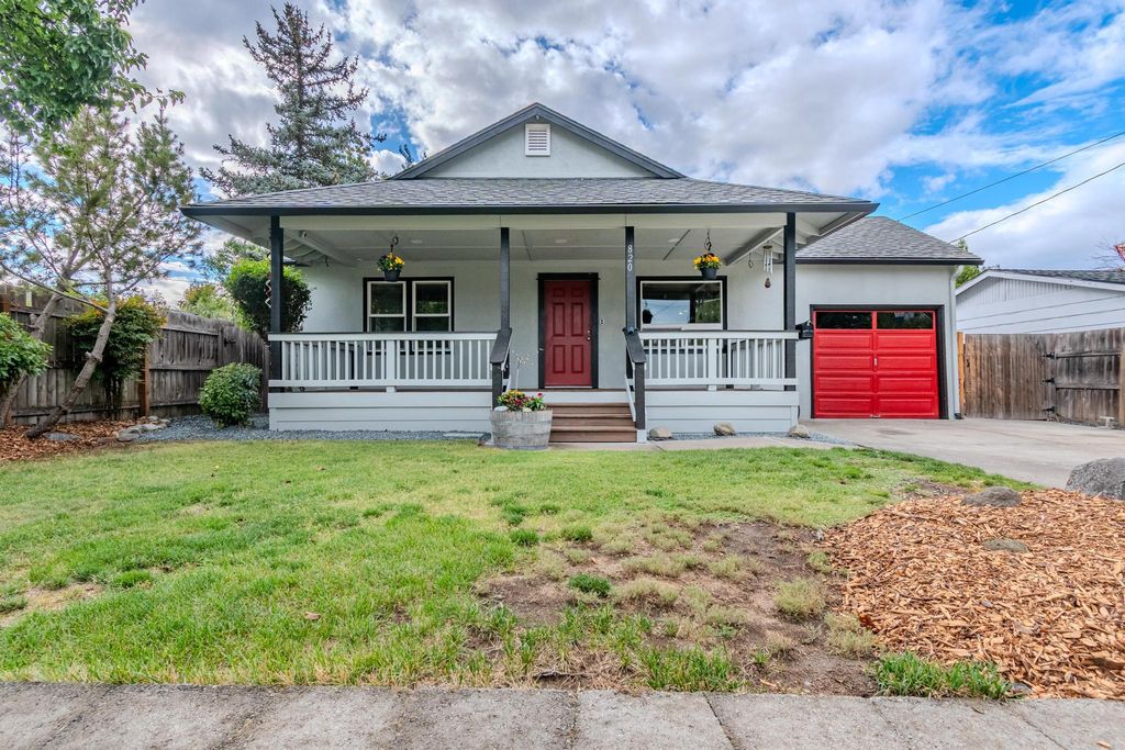 820 Newtown Street, Medford, OR 97501