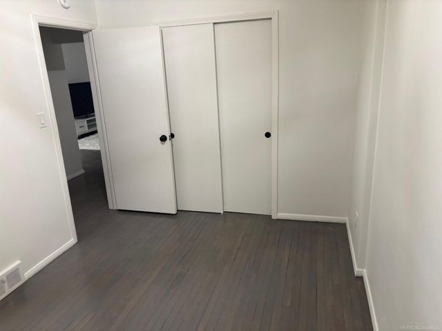 23301 Edsel Ford Court, Saint Clair Shores, MI 48080