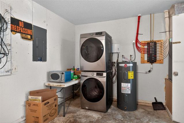 18322 EBLIS AVENUE, Port Charlotte, FL 33948