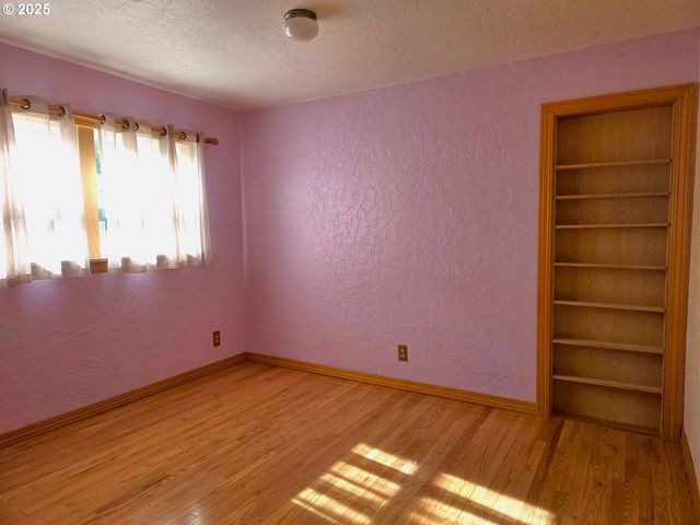 212 Nw 5th Ave, John Day, OR 97845