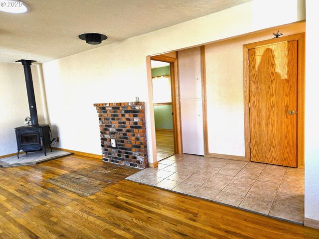 212 Nw 5th Ave, John Day, OR 97845