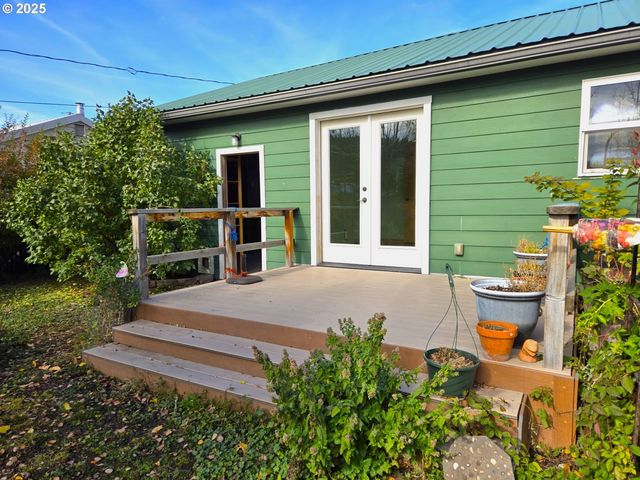 212 Nw 5th Ave, John Day, OR 97845