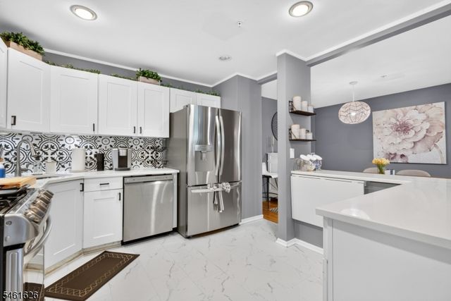 77 Larkin Cir, West Orange Twp., NJ 07052