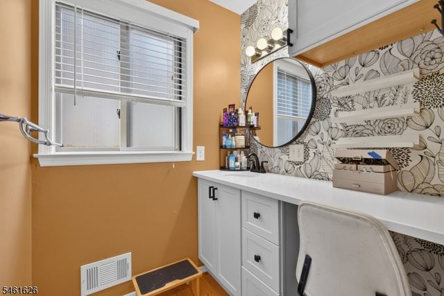 77 Larkin Cir, West Orange Twp., NJ 07052