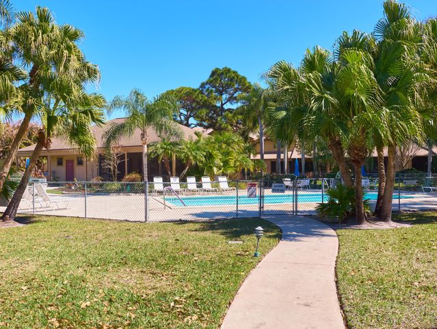 6116 SE Georgetown Place, Hobe Sound, FL 33455
