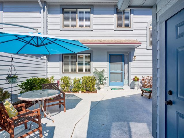 6116 SE Georgetown Place, Hobe Sound, FL 33455