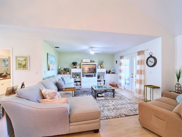 6116 SE Georgetown Place, Hobe Sound, FL 33455