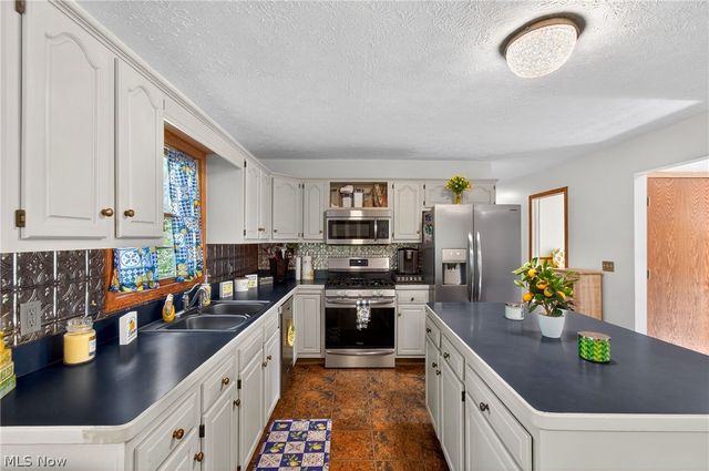 1741 Wales Road NE, Massillon, OH 44646