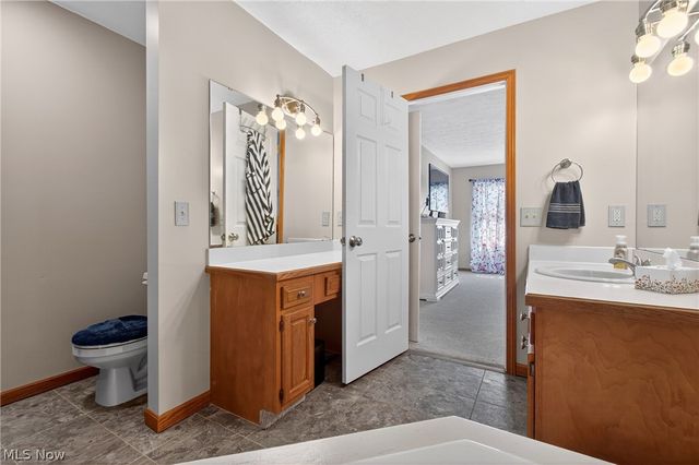 1741 Wales Road NE, Massillon, OH 44646