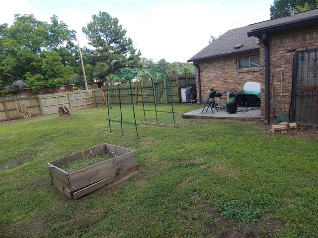 4956 COTTONWOOD AVE, Memphis, TN 38118