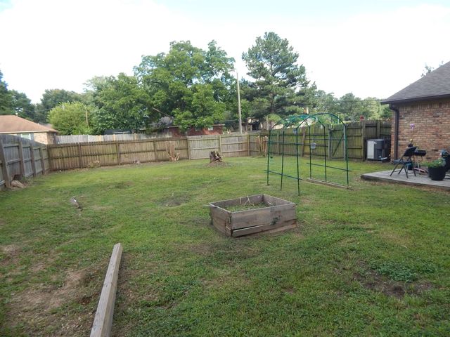 4956 COTTONWOOD AVE, Memphis, TN 38118