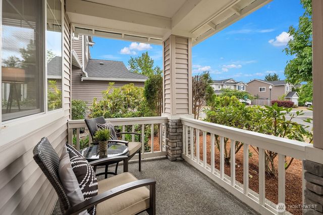 24270 SE 11th Place, Sammamish, WA 98075
