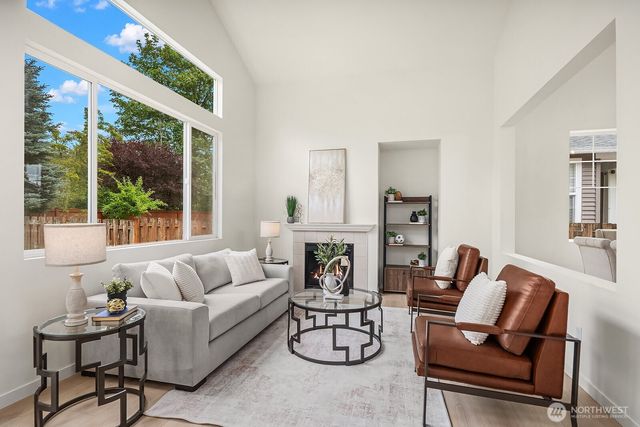 24270 SE 11th Place, Sammamish, WA 98075
