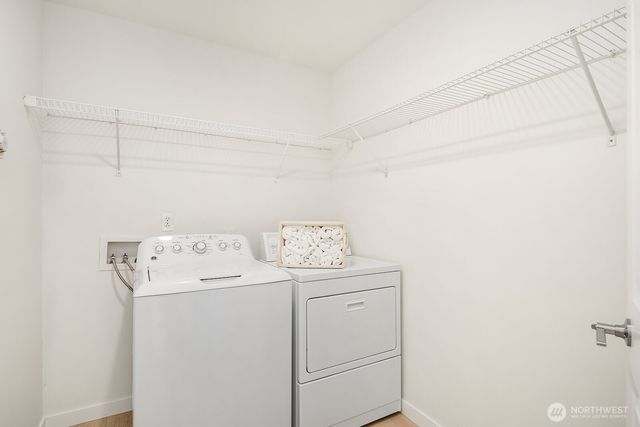 24270 SE 11th Place, Sammamish, WA 98075