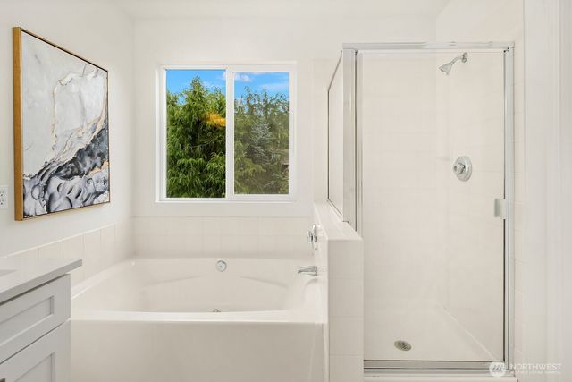 24270 SE 11th Place, Sammamish, WA 98075
