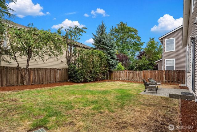 24270 SE 11th Place, Sammamish, WA 98075