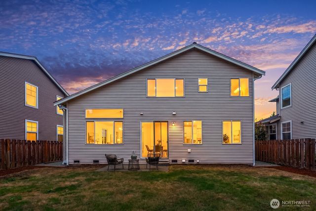 24270 SE 11th Place, Sammamish, WA 98075
