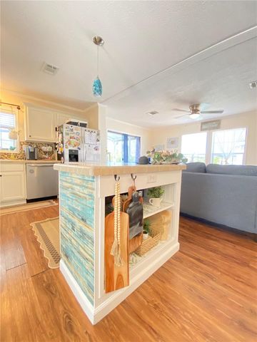 8330 FANTASIA PARK WAY, Riverview, FL 33578