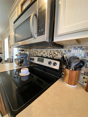 8330 FANTASIA PARK WAY, Riverview, FL 33578
