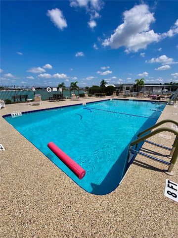 8330 FANTASIA PARK WAY, Riverview, FL 33578